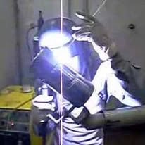 Soldagem industrial em campo