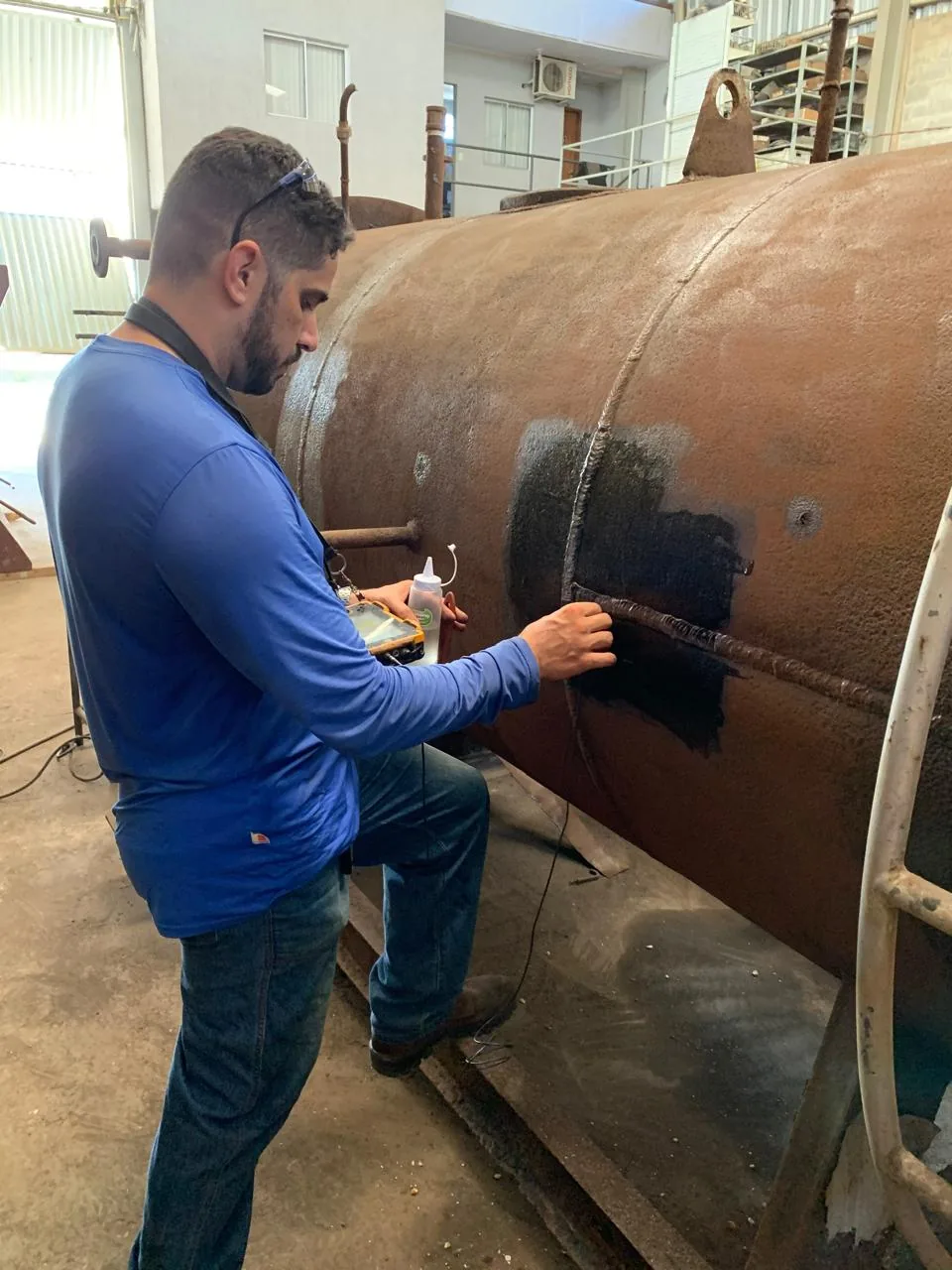 Medição de espessura e integridade de chapas e soldas por ultrassom